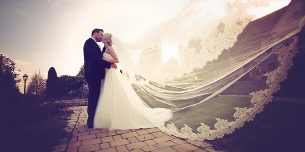 Hochzeitsfotos - Copyright und Rechte: Bilder dürfen bearbeitet werden - Thalheim bei Wels - VideoFotograf - Kump