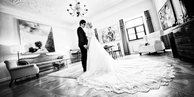 Hochzeitsfotos - Fotostudio - Traun (Traun) - Hochzeit Graz - VideoFotograf - Kump