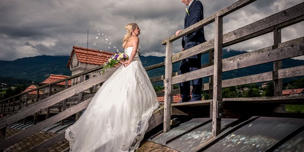 Hochzeitsfotos - Art des Shootings: Portrait Hochzeitsshooting - Bezirk Innsbruck Land - über den Dächern von Innsbruck - JB_PICTURES