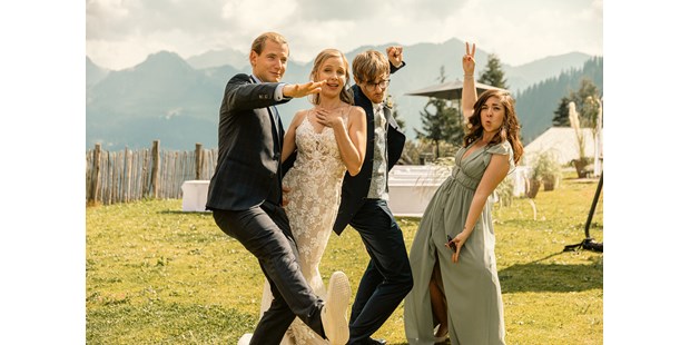 Hochzeitsfotos - Art des Shootings: Trash your Dress - Thun - Betsch-art Hochzeitsfotografie