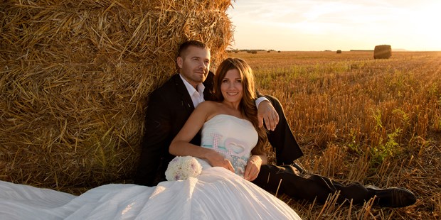 Hochzeitsfotos - Copyright und Rechte: Bilder frei verwendbar - Wundervolle Hochzeit von Katharina und Alexander in Weißrussland  - Maks Yasinski