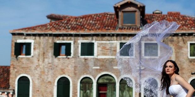 Hochzeitsfotos - Art des Shootings: Unterwassershooting - Gleisdorf - Venedig - Horia Photography