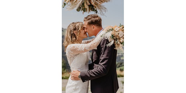 Hochzeitsfotos - Copyright und Rechte: Bilder auf Social Media erlaubt - Altomünster - Mathias Brabetz Photography