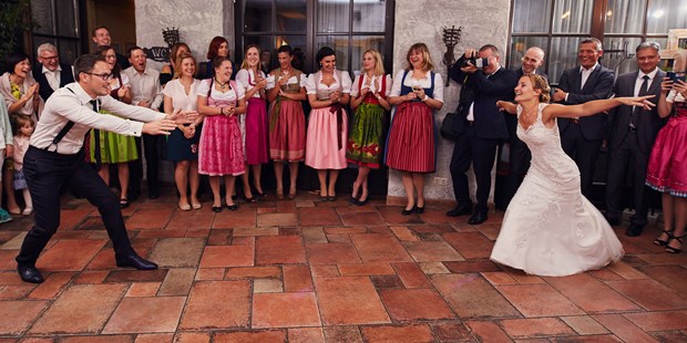 Hochzeitsfotos - zweite Kamera - Sankt Georgen bei Salzburg - Stefan & Lisa (Eidenberger Alm) - Jakob Lehner Photography