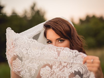 Hochzeitsfotos - Copyright und Rechte: Bilder auf Social Media erlaubt - Weppersdorf - Marian Csano