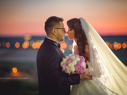 Hochzeitsfotos - Copyright und Rechte: Bilder auf Social Media erlaubt - Mank - Marian Csano