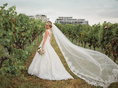 Hochzeitsfotos - Copyright und Rechte: Bilder auf Social Media erlaubt - Markt Hartmannsdorf - Marian Csano
