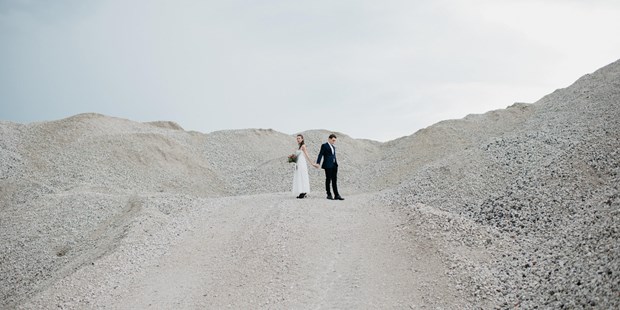 Hochzeitsfotos - Art des Shootings: Fotostory - Neustadt an der Donau - Brautpaar| WE WILL WEDDINGS | Hochzeitsfotografin Wien / Tirol - WE WILL WEDDINGS