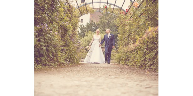 Hochzeitsfotos - Fotobox alleine buchbar - Oberbayern - Hochzeitsbild - Photogenika Hochzeitsfotografen