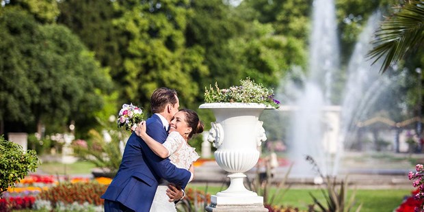 Hochzeitsfotos - Berufsfotograf - Köln - Hochzeitsreportage Flora Köln - Dorina Köbele-Milaş