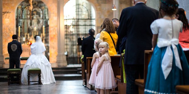 Hochzeitsfotos - Fotostudio - Nordrhein-Westfalen - kirchliche Trauung Hochzeitsreportage Köln - Dorina Köbele-Milaş