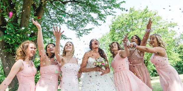 Hochzeitsfotos - Berufsfotograf - Gmunden - Gruppenbild mit den Bridemaids - Dieter Hawlan