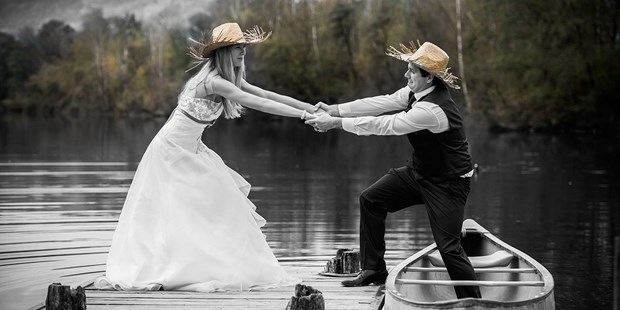 Hochzeitsfotos - Art des Shootings: Unterwassershooting - Bregenz - Hochzeits Fotograf Monika Kessler After Wedding - Art of Photography Monika Kessler