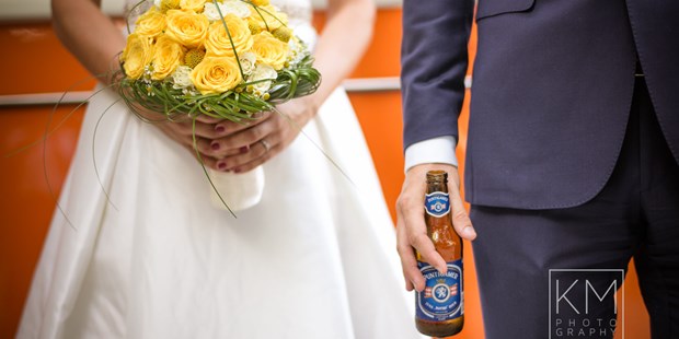 Hochzeitsfotos - Art des Shootings: Trash your Dress - Neustadt an der Donau - Was für eine heiße, sommerliche Hochzeit in der Südsteiermark - Klaus Mittermayr Fotografie