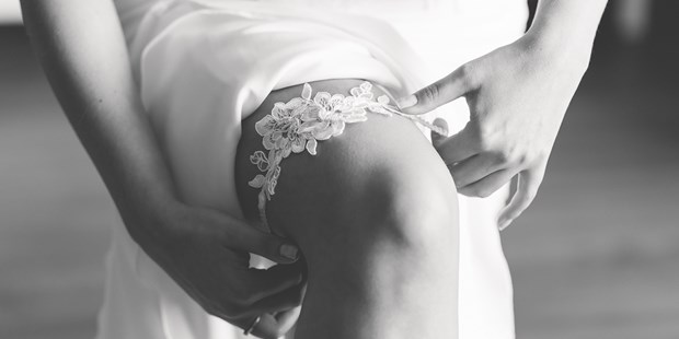 Hochzeitsfotos - Art des Shootings: Trash your Dress - Nottuln - Getting Ready Foto der Braut. - René Warich Photography