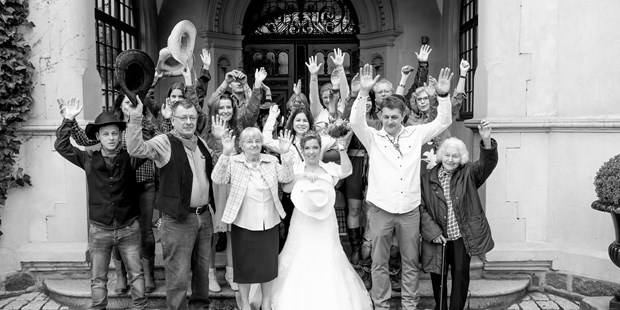 Hochzeitsfotos - Copyright und Rechte: Bilder auf Social Media erlaubt - Schönbek - Lorena Melinda Photography
