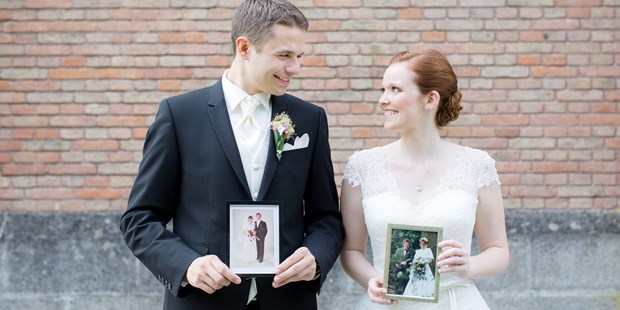 Hochzeitsfotos - Fotobox mit Zubehör - Bayern - Schokoladenseite Portrait-& Hochzeitsfotografie