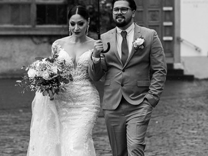 Hochzeitsfotos - Copyright und Rechte: Bilder auf Social Media erlaubt - Trossingen - Foto Girone