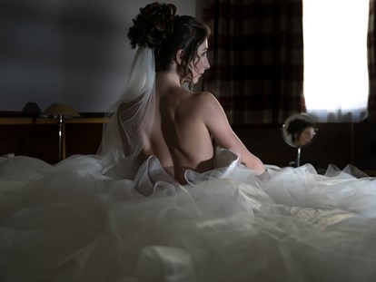 Hochzeitsfotos - Art des Shootings: Trash your Dress - Hallein - Hochzeitsfotograf Salzburg und Rosenheim  - Der Hochzeitsfotograf: MS Fotografie