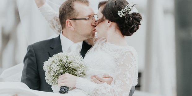 Hochzeitsfotos - Copyright und Rechte: Bilder dürfen bearbeitet werden - Schortens - Florian Dünker PrettyDay