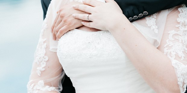Hochzeitsfotos - Copyright und Rechte: Bilder auf Social Media erlaubt - Polzela - Brautpaar aus Kärnten. - Tom Schuller