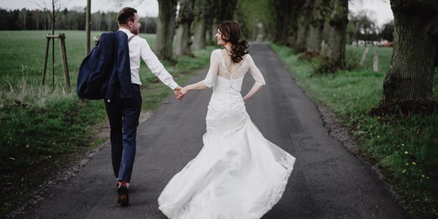Hochzeitsfotos - Copyright und Rechte: Bilder auf Social Media erlaubt - Bütow - Valentin Paster