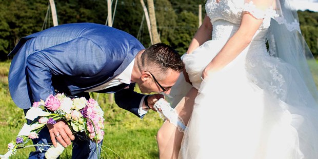 Hochzeitsfotos - Copyright und Rechte: Bilder auf Social Media erlaubt - Altomünster - Elfenpix by Grafikelfe (Stephanie Reithmeier)