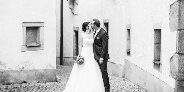 Hochzeitsfotos - Art des Shootings: Portrait Hochzeitsshooting - Freistadt - Flora Fellner Fotografie