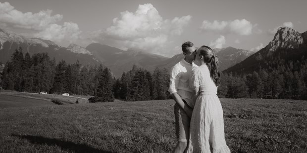 Hochzeitsfotos - Copyright und Rechte: Bilder auf Social Media erlaubt - Braunschweig - Elopement Shooting in Süd-Tirol, Italien - paulanantje weddings