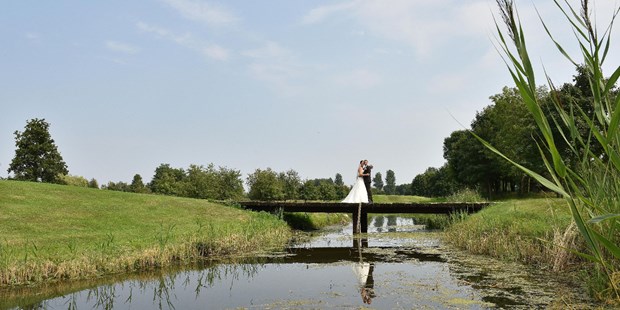 Hochzeitsfotos - Copyright und Rechte: keine Vervielfältigung erlaubt - Bockhorn (Friesland) - Fotografin Lüneburg co Bork - diehochzeitsfotografin.de