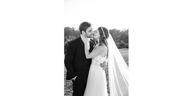 Hochzeitsfotos - Copyright und Rechte: Bilder privat nutzbar - Tuttlingen - Bild Brautpaarshooting Lisa Viertel - Lisa Viertel