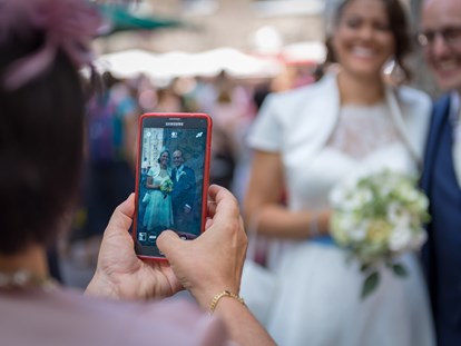 Hochzeitsfotos - Art des Shootings: Portrait Hochzeitsshooting - Feldkirch - Hochzeitsreportage - Fotografie Harald Neuner