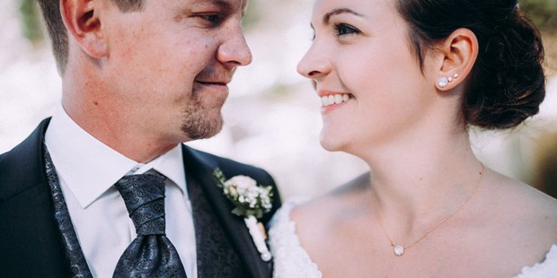 Hochzeitsfotos - Copyright und Rechte: Bilder auf Social Media erlaubt - Füssen - TRAUMLICHT - Hochzeitsfotografie in Tirol