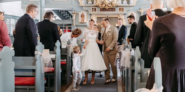 Hochzeitsfotos - zweite Kamera - Oberrot - Juliane Kaeppel - authentic natural wedding photography