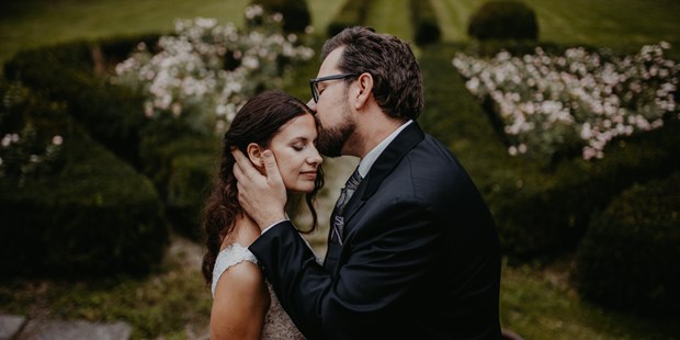 Hochzeitsfotos - Copyright und Rechte: Bilder auf Social Media erlaubt - Aistersheim - Lichtflut
