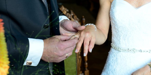 Hochzeitsfotos - Copyright und Rechte: Bilder auf Social Media erlaubt - Lohmar - Keylight Pictures - Klaus Wiemann
