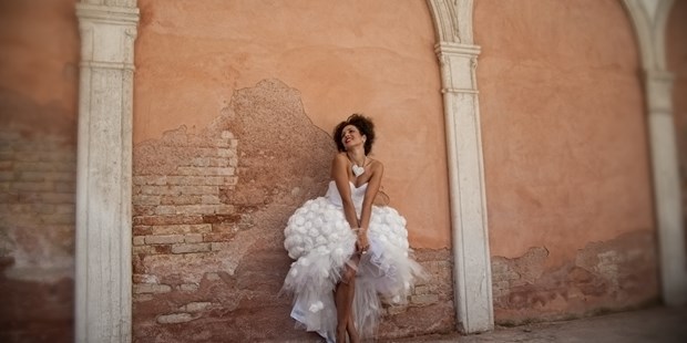 Hochzeitsfotos - Art des Shootings: Trash your Dress - Salzburg - Dayle Ann Clavin