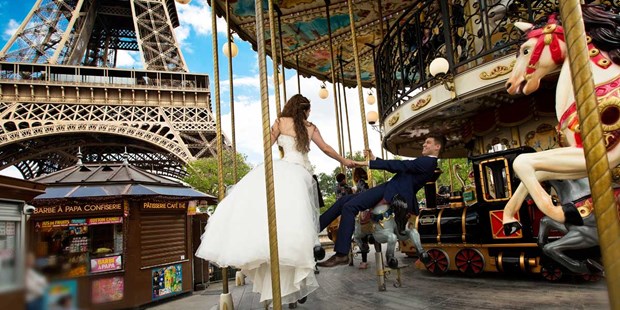 Hochzeitsfotos - Art des Shootings: Trash your Dress - Hannover - Das Leben ist wie eine Karusel   - Fotografenmeisterin Aleksandra Marsfelden