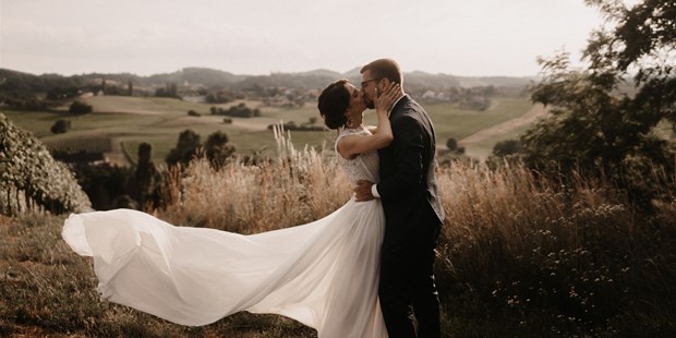 Hochzeitsfotos - Videografie buchbar - Lessach (Lessach) - BLISS & DELIGHT AUTHENTIC WEDDING PHOTOS AND VIDEOS