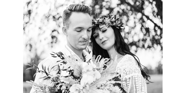 Hochzeitsfotos - Copyright und Rechte: Bilder auf Social Media erlaubt - Traun (Traun) - Studio8 | Florian Weilbold