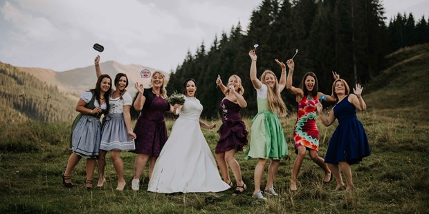 Hochzeitsfotos - Videografie buchbar - Bad Ischl - https://www.annahorbachova.com/weddings - Anna Horbachova 