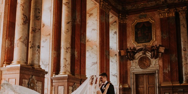 Hochzeitsfotos - Copyright und Rechte: Bilder frei verwendbar - Aistersheim - https://www.annahorbachova.com/weddings - Anna Horbachova 