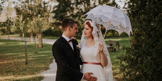 Hochzeitsfotos - Videografie buchbar - Mattsee - https://www.annahorbachova.com/weddings - Anna Horbachova 