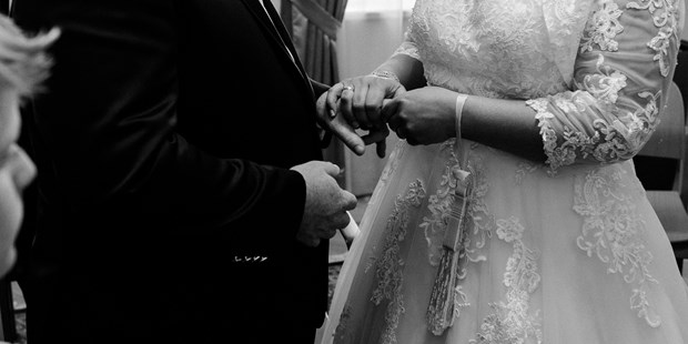 Hochzeitsfotos - Fotobox mit Zubehör - Greifenburg - Roland Nischelwitzer Photography  - Hochzeit Markus und Claudia - Roland Nischelwitzer Photography
