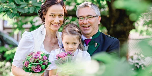 Hochzeitsfotos - Bezirk Krems-Land - Hochzeitsreportage mit einem Brautpaar in Österreich - Alexander Pfeffel - premium film & fotografei