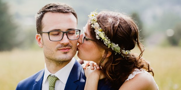 Hochzeitsfotos - Videografie buchbar - Eifel - Brautpaarshooting Eifel - Marcel Kleusener