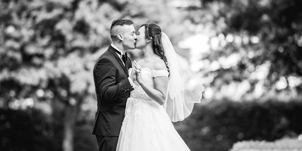 Hochzeitsfotos - Copyright und Rechte: Bilder auf Social Media erlaubt - Georgenthal - Hochzeitsfotograf - Hochzeitsfotograf Thomas Weschta