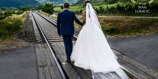 Hochzeitsfotos - Fotostudio - Wallern - Wunderschöne Hochzeit in der Wachau. Wedisson Award winner.  - Ing.Ivan Lukacic