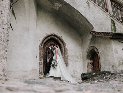 Hochzeitsfotos - Gois - Eine wundervolle Schloßhochzeit im Schloß Friedberg in Volders - Shots Of Love - Barbara Weber Photography