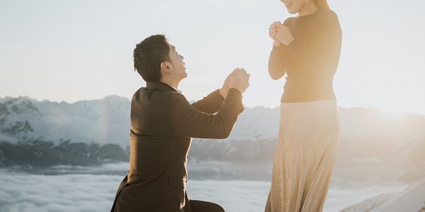 Hochzeitsfotos - Copyright und Rechte: Bilder kommerziell nutzbar - Egmating - Heiratsantrag über Innsbruck - Blitzkneisser